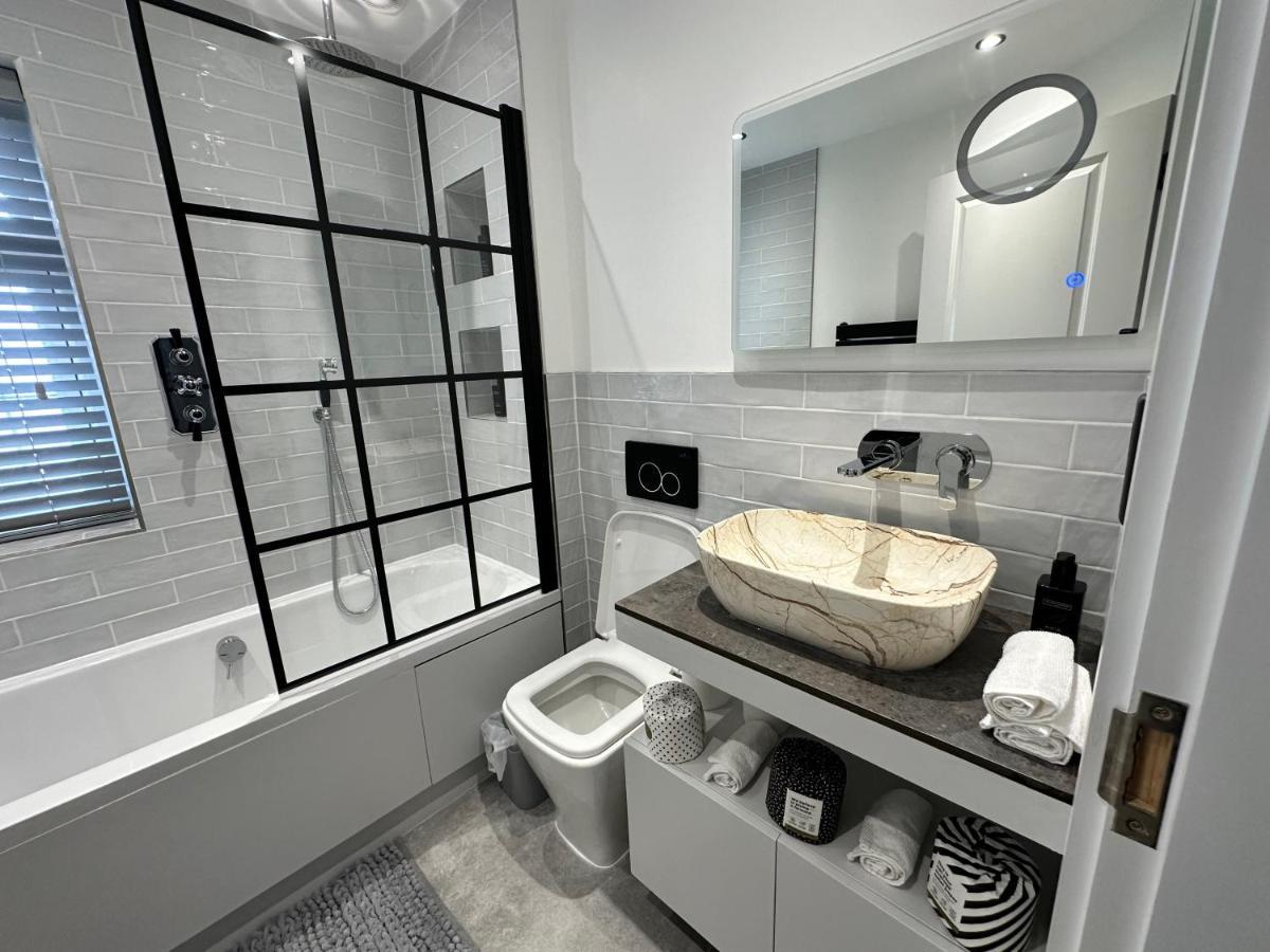 A Luxury 2 Bedroom Apartment Barnet Extérieur photo