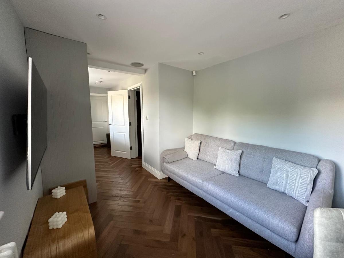 A Luxury 2 Bedroom Apartment Barnet Extérieur photo